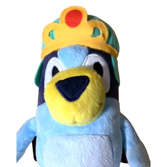 Moose Toys Bluey Plush Stuffed Animal Toy 9 in Tall Queen King Royal Royalty Cro - Picture 2 of 5